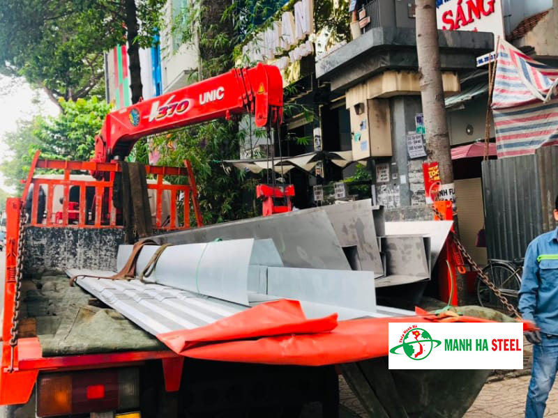 Mua máng thu nước mái tôn tại Mạnh Hà độ bền cao, giá tốt