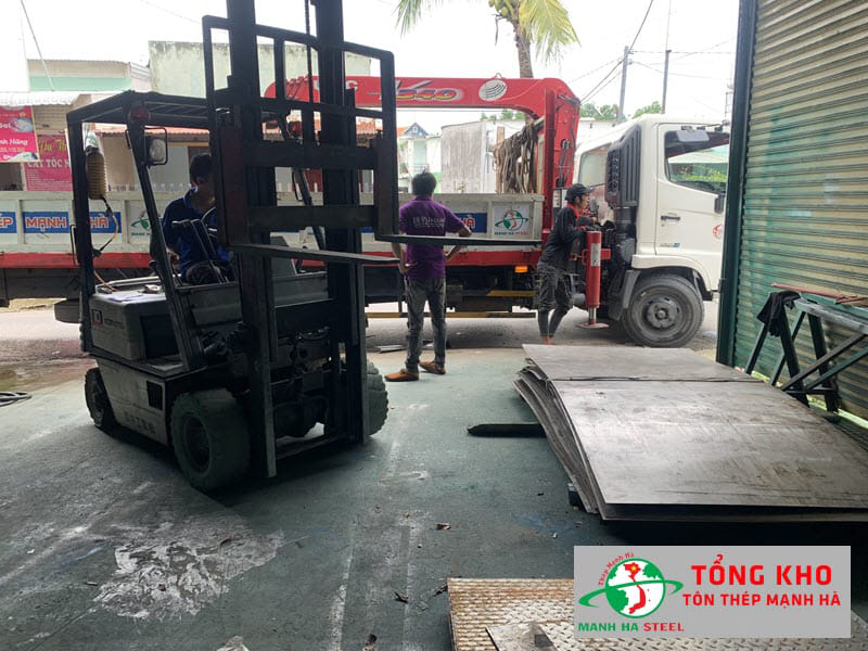 Mạnh Hà cung ứng thép tấm Nga chính hãng, CK 3 - 7%