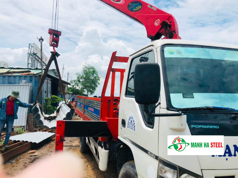 Mua tôn lạnh màu giá rẻ tại Mạnh Hà