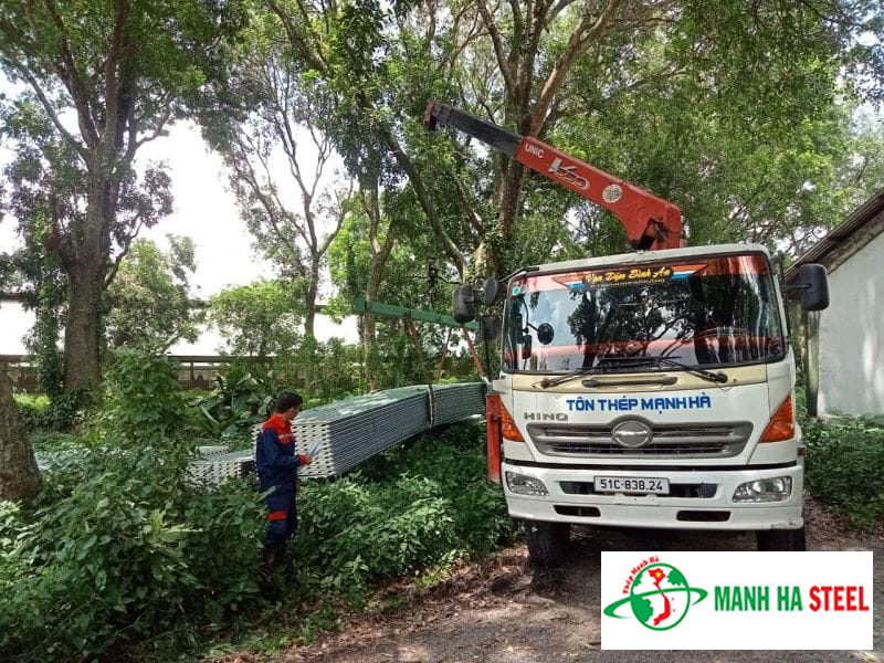 Mua tôn Nam Kim uy tín, giá rẻ hơn 3 - 7% so với thị trường tại Đại lý inox Mạnh Hà