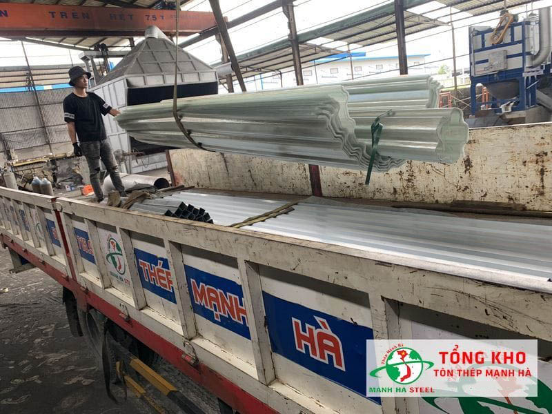 Mua tôn nhựa lấy sáng chất lượng cao, giá rẻ tại Đại lý inox Mạnh Hà