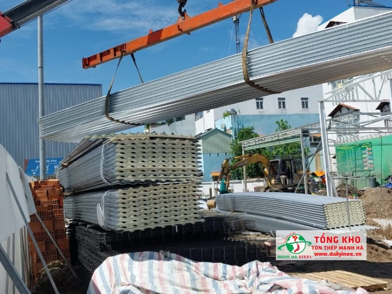 Mua tôn PU tại Mạnh Hà giá rẻ, đa dạng lựa chọn