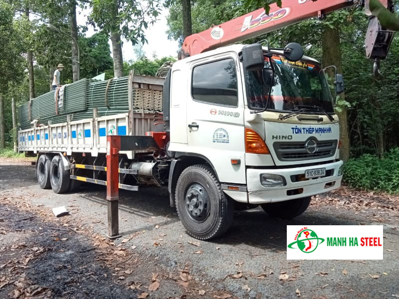 Mua tôn xốp phẳng giả rẻ, giao hàng nhanh tại đại lý Mạnh Hà