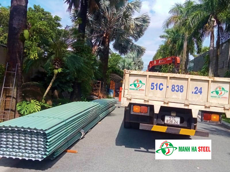 Nhà cung cấp tôn màu xanh rêu giá rẻ, uy tín tại TPHCM