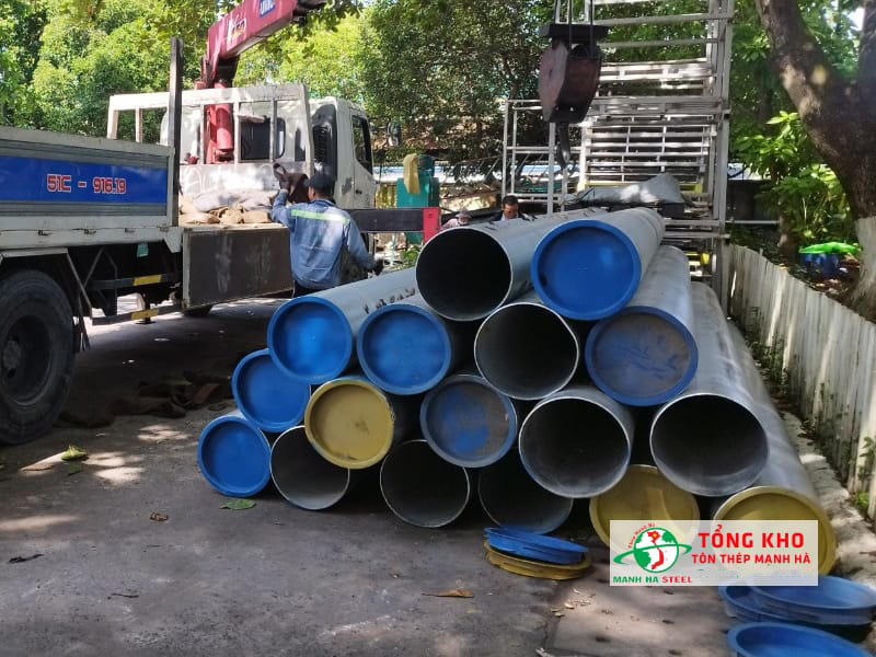 Ống thép cỡ lớn