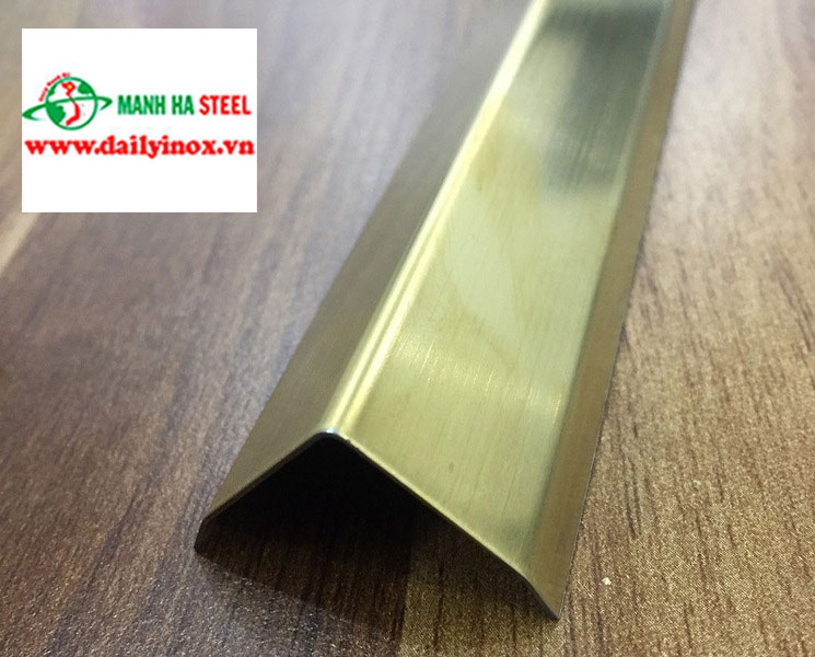 nẹp inox góc tường