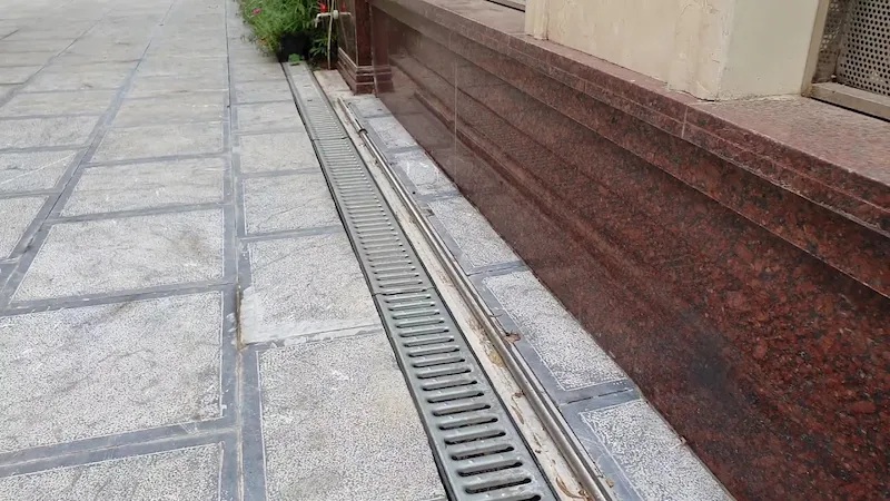 lưu ý khi sử dụng rãnh thoát nước inox