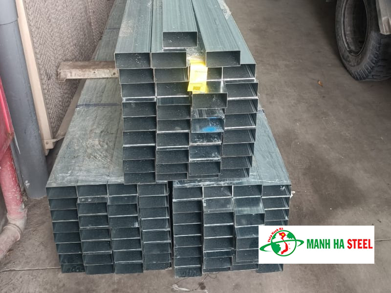 Thép hộp 50x100 làm khung mái tôn