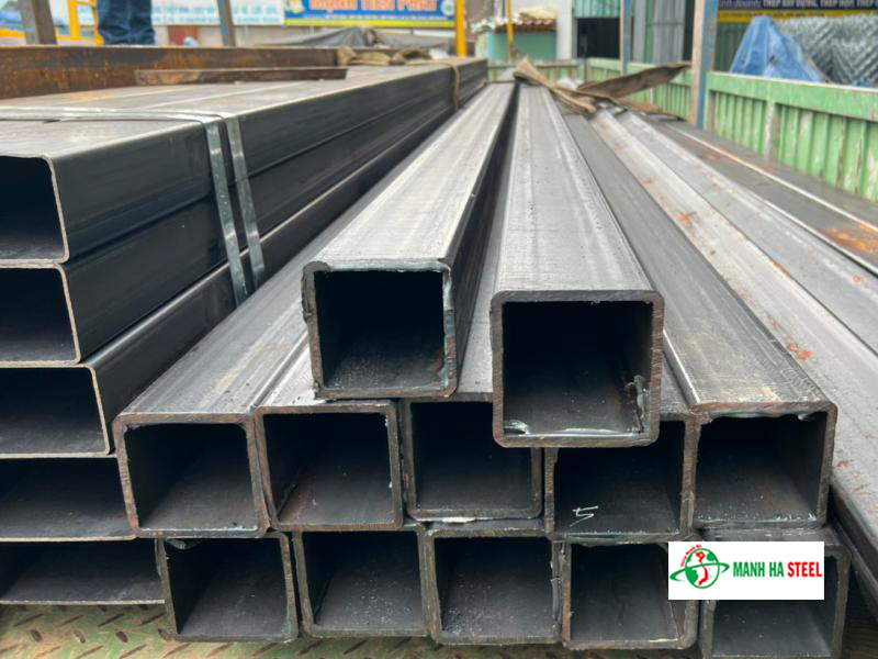 Thép hộp đen VinaOne cứng cáp, chịu lực tốt, giá rẻ