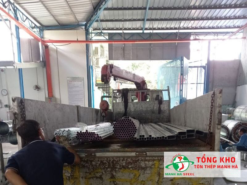 Thép ống SeAH giá rẻ, miễn phí vận chuyển tại Đại lý inox Mạnh Hà