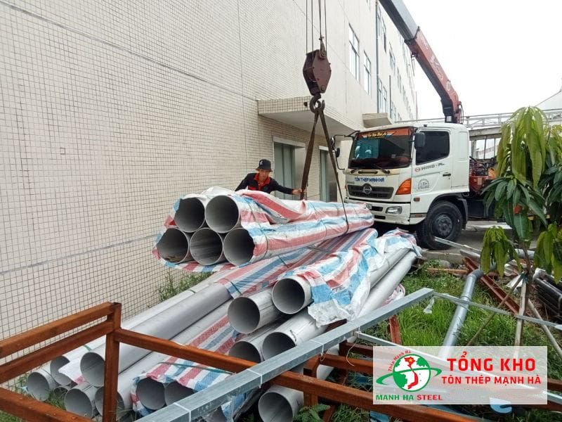 Đại lý inox Mạnh Hà là đại lý chuyên phân phối sản phẩm ống kẽm Hoa Sen chất lượng với giá cả vô cùng ưu đãi
