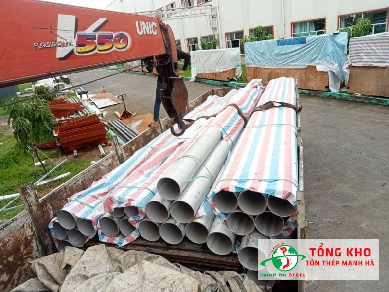 Đại lý inox Mạnh Hà chuyên phân phối sản phẩm ống thép mạ kẽm nhúng nóng chất lượng, giá rẻ