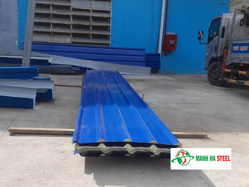 Tôn cách nhiệt PU 5 sóng