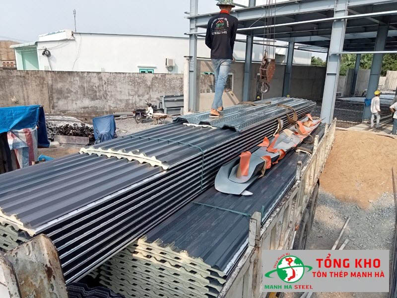 Mua tôn màu socola chính hãng, ưu đãi 3 - 7% tại Mạnh Hà