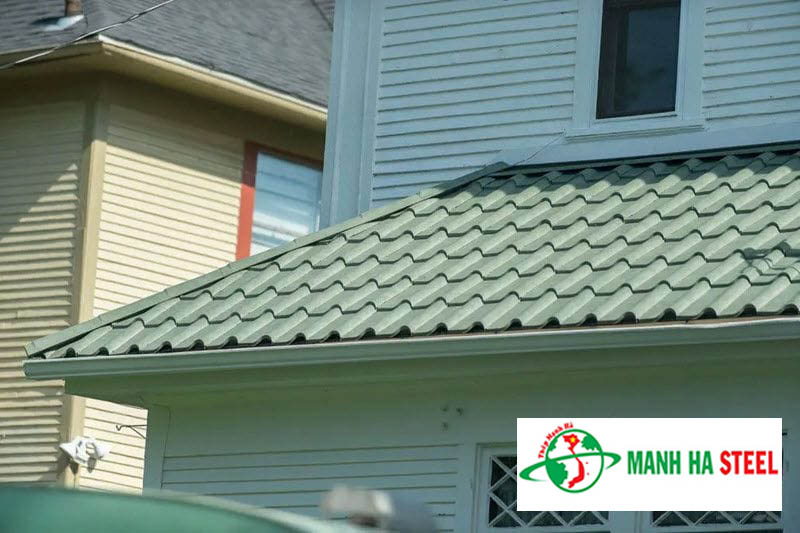 Nhà cấp 4 tôn giả ngói xanh ngọc