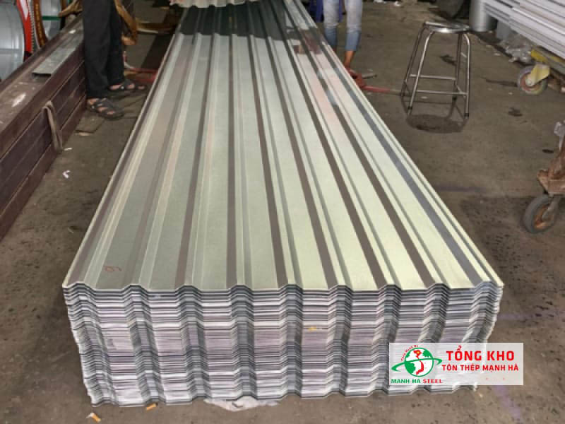 Tôn lạnh có lớp mạ hợp kim nhôm kẽm chống oxy hóa, cách nhiệt tốt