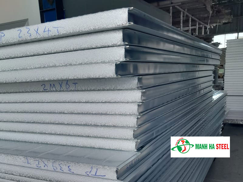 Tôn xốp 3 lớp ốp trần: Tôn - Xốp PU - Tôn