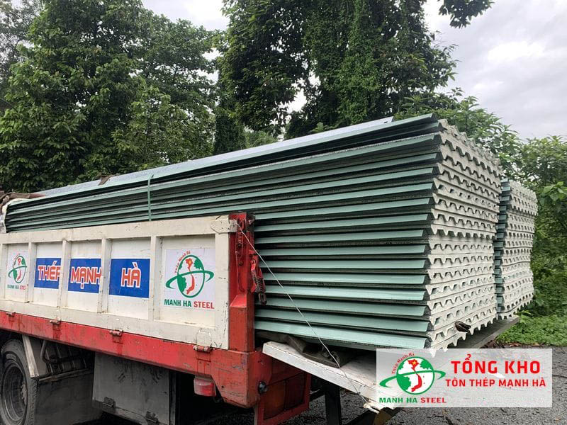 Tham khảo bảng giá tôn xốp Hòa Phát mới nhất hiện nay - CK 3-7%