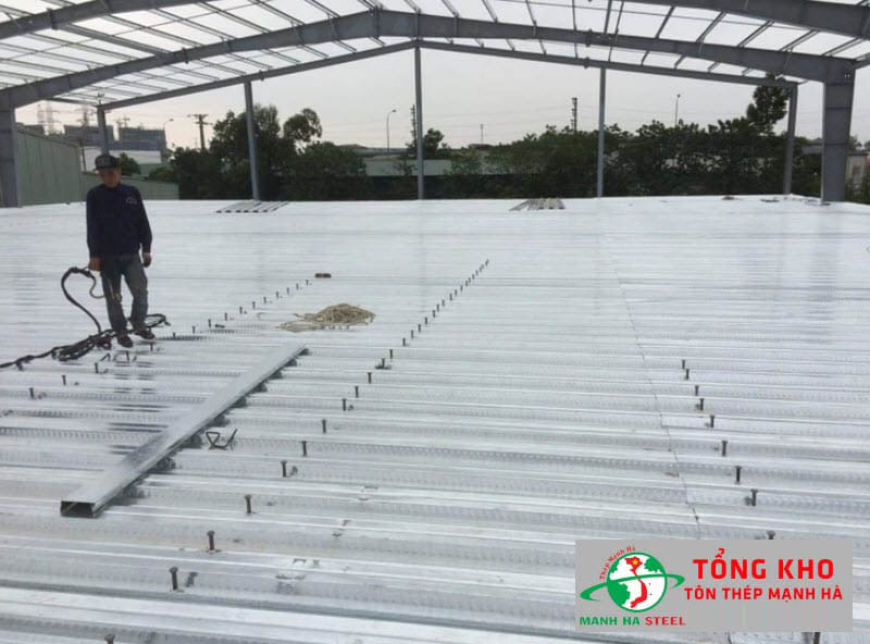 Ứng dụng phổ biến trong thi công lợp mái