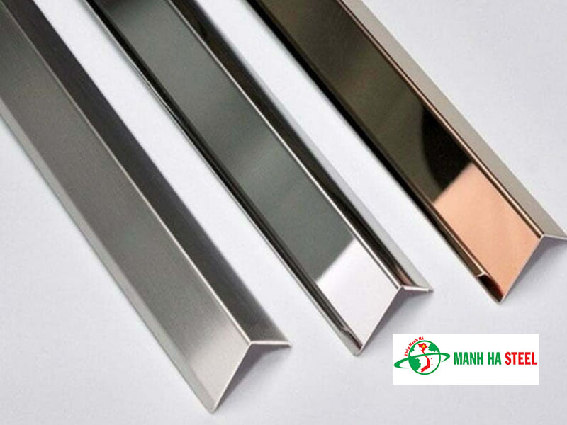 V inox 20x20 có mặt cắt giống hình chữ V, với kích thước cạnh 20mm