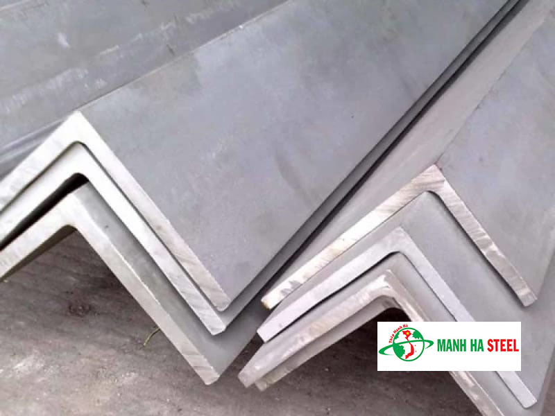 Thanh V inox 90x90 có mặt cắt hình V, chiều dài mỗi cạnh 90mm