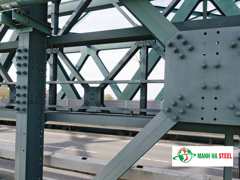 Thép bản mã được dùng để kết nối cấu trúc dầm cột