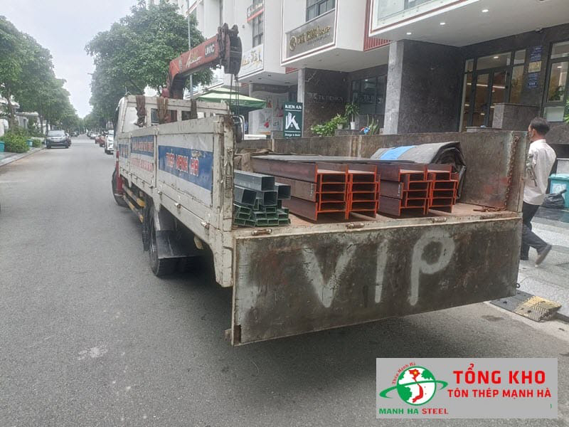 Vận chuyển thép hình I300 tận công trình nhanh chóng