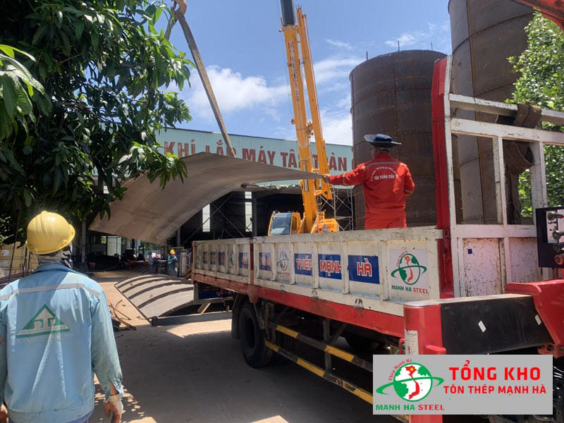 Vận chuyển thép tấm Nga tận công trình khu vực HCM, miền Nam