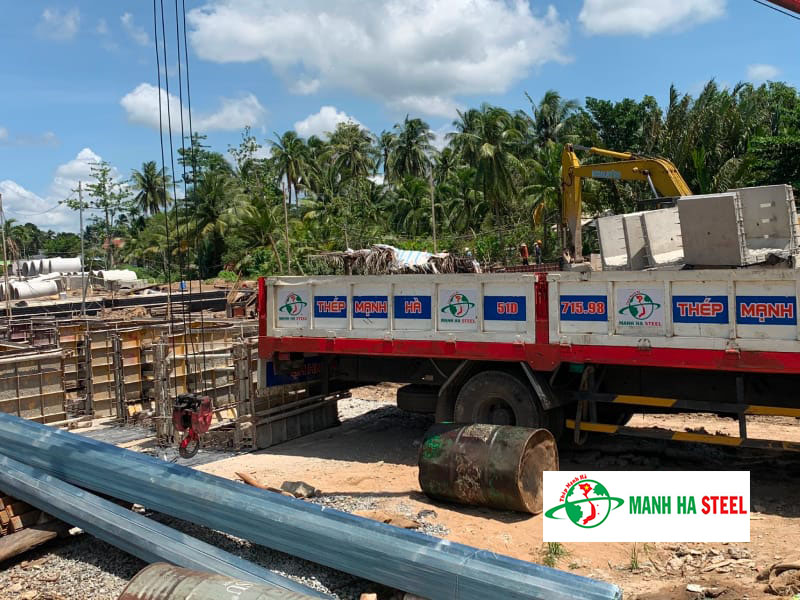 Vận chuyển V inox 20x20 tận nơi bởi đại lý Mạnh Hà