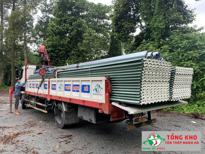 Vận chuyển xốp 2 mặt nhanh chóng toàn TPHCM, miền Nam