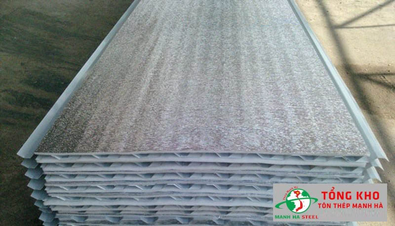 Tôn xốp 2 lớp OPP