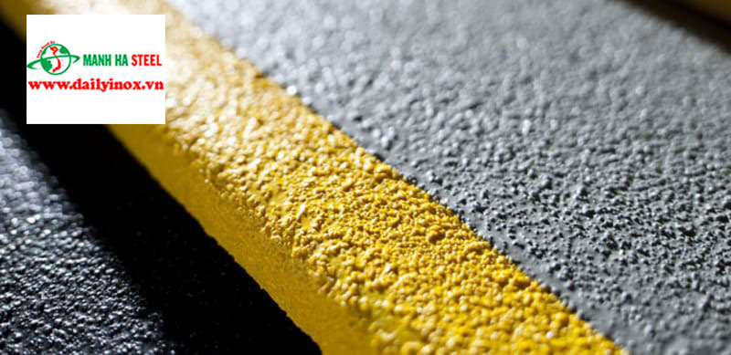 Sơn Epoxy chống trơn cầu thang