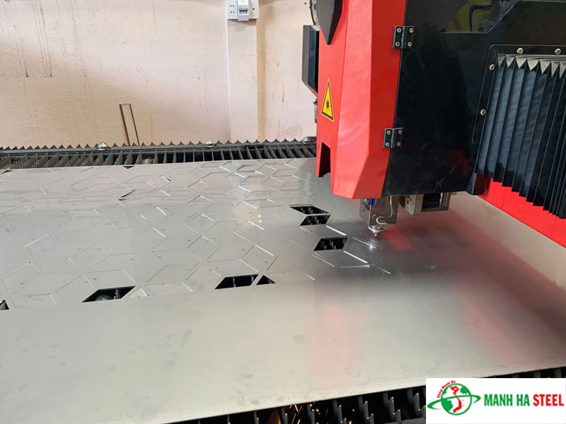 Cắt laser inox tấm