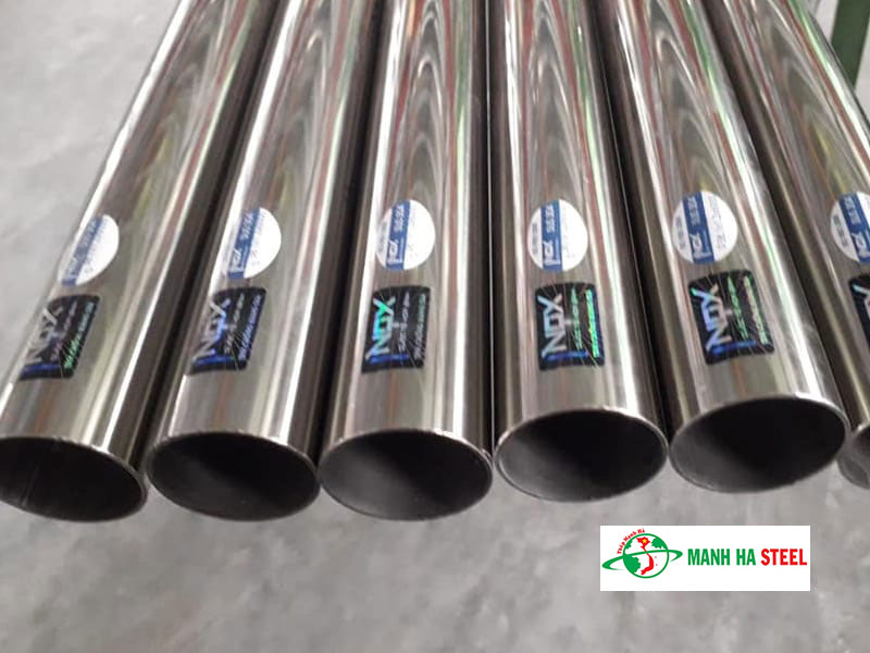 Ống Inox Công Nghiệp TVL Ø114mm: Đặc Điểm, Thông Số Kỹ Thuật Và Ứng Dụng