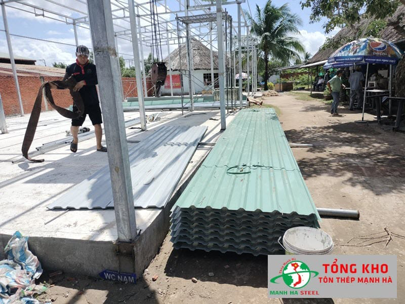 Bảng Báo Giá Tôn Panel - Giá Tấm Panel Tôn Xốp Mới Nhất