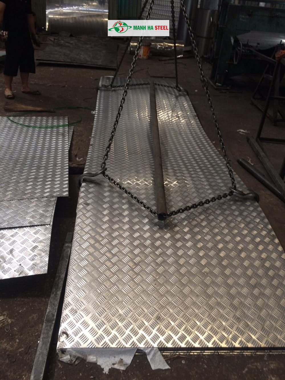 Tấm inox chống trượt dạng đúc là gì? Các loại tấm inox chống trượt đúc ...